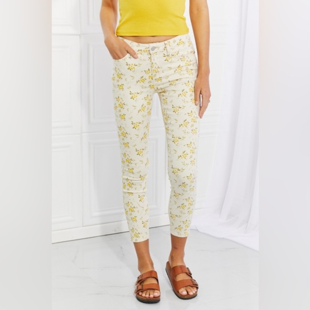 Judy Blue White Skinny Jeans - Like New